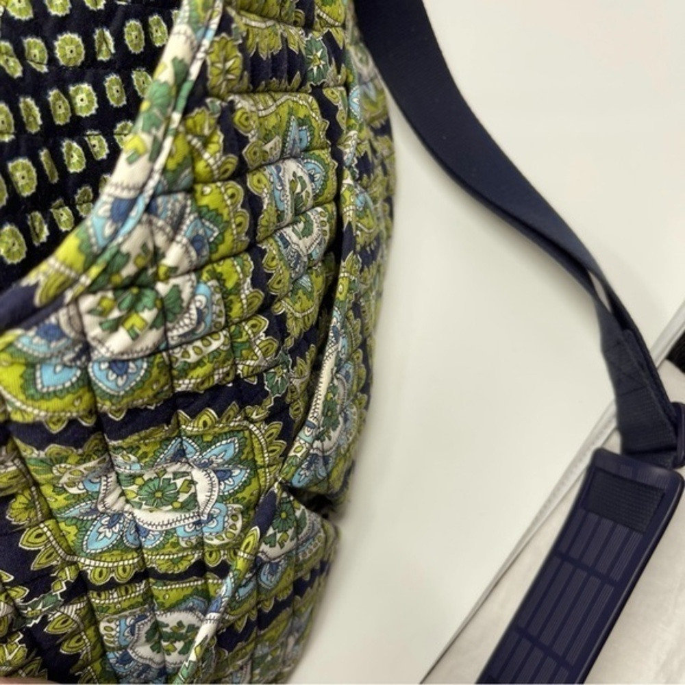 Vera Bradley Laptop Large Messenger Adjustable Wide‎ Strap Greens Blues White - Picture 9 of 14